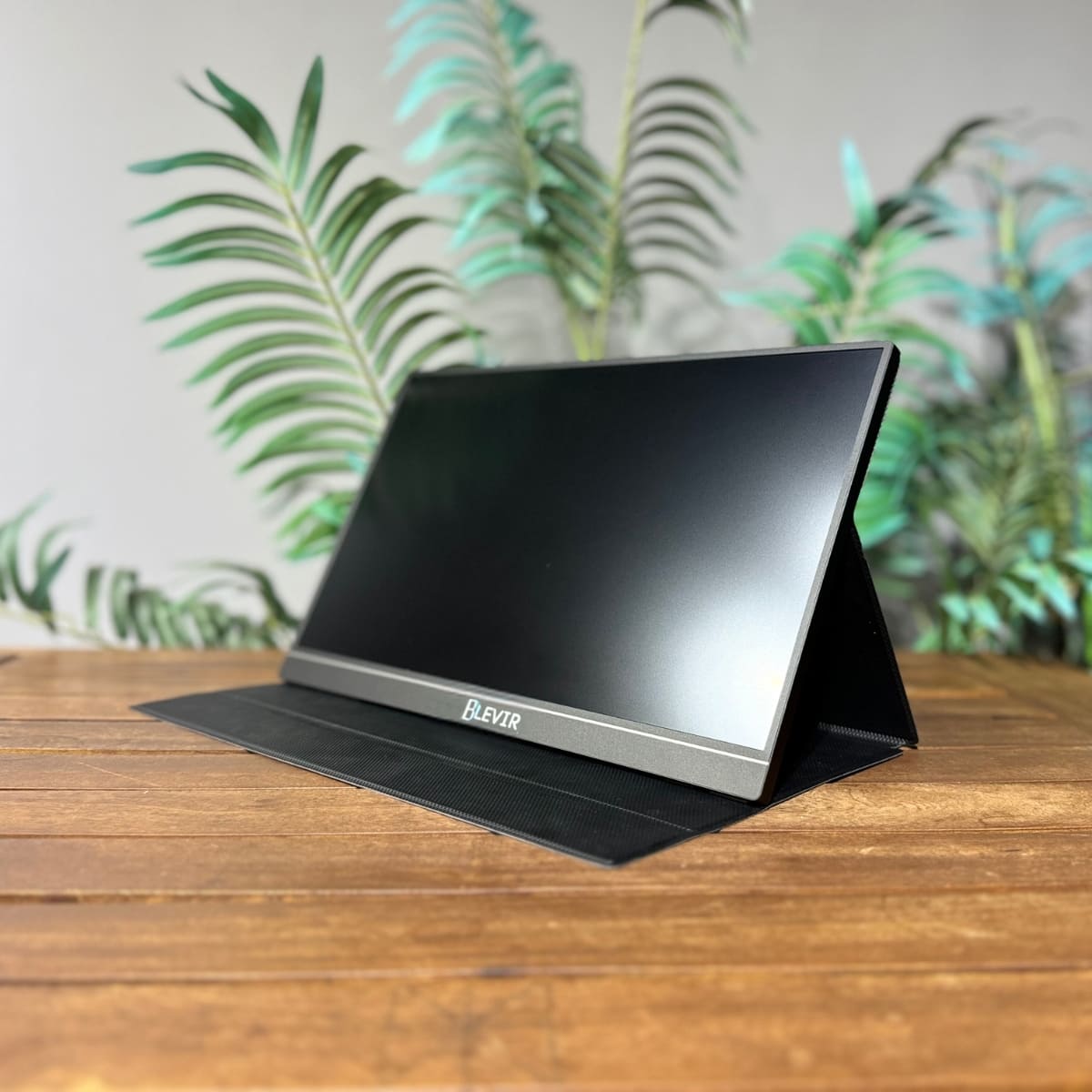 XG32 16.1", 144Hz, Full HD