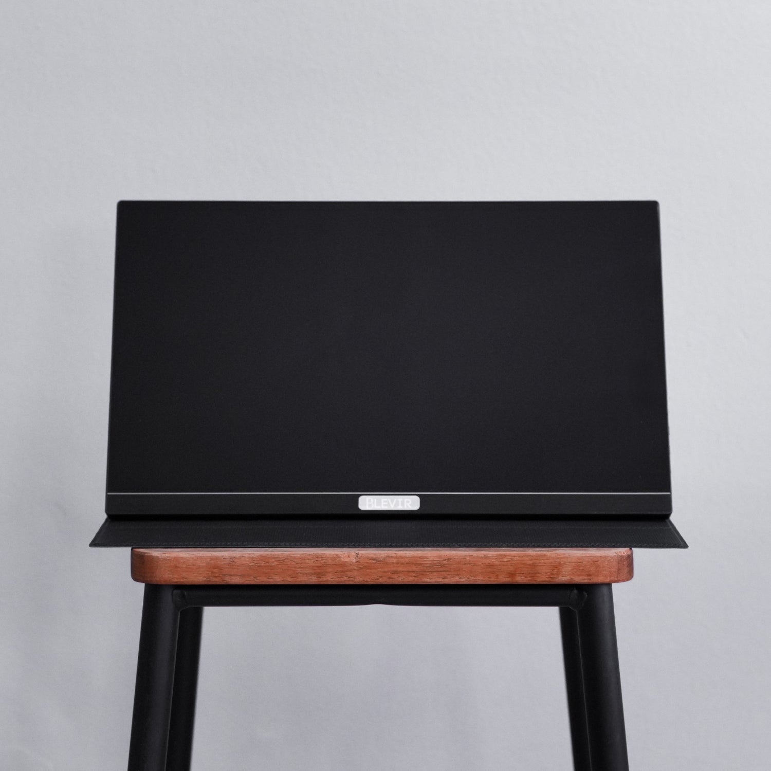 Portable Monitor 15.6 pol. Touch, 4K (HiDPI). B-Touch Pro